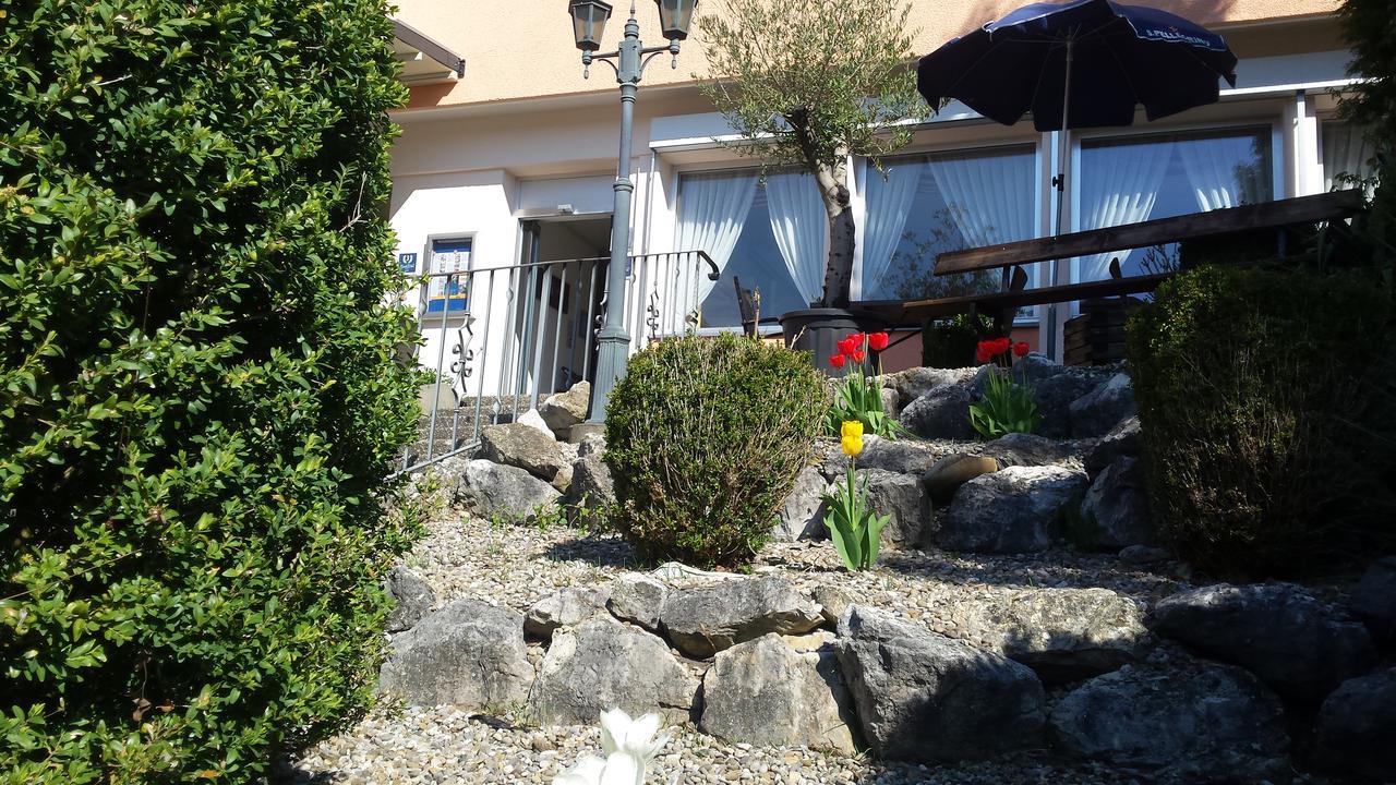 Pieterlen Hotel Restaurant Klosterli מראה חיצוני תמונה